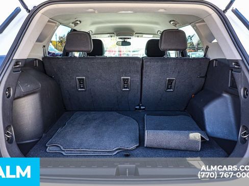 Used 2024 GMC Terrain SLE image 23