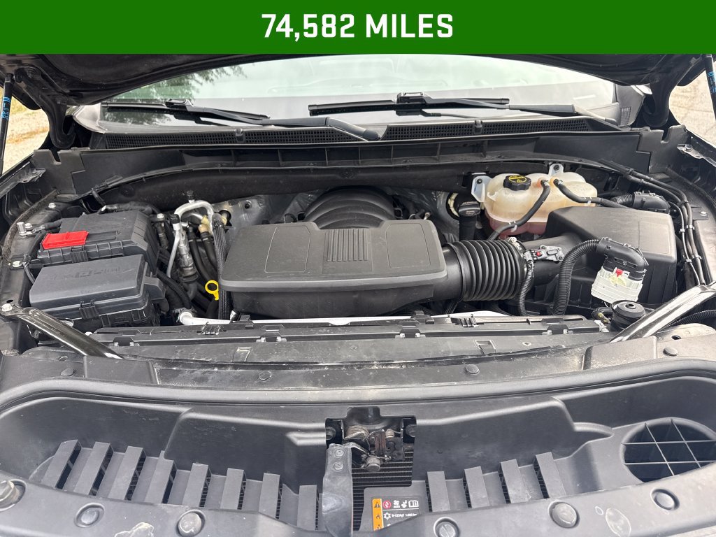 Used 2024 GMC Yukon XL SLT AWD/4WD image 4