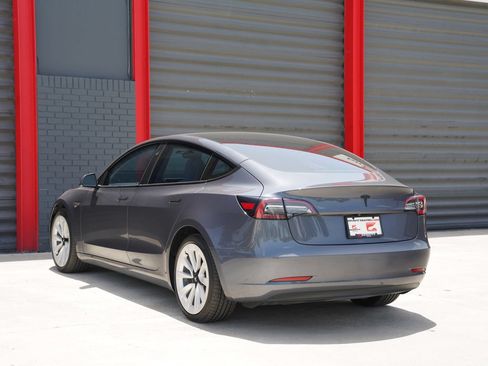 Used 2023 Tesla Model 3 Standard Range RWD image 13