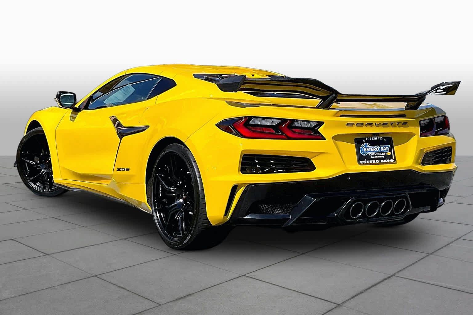 Used 2025 Chevrolet Corvette Z06 w/ Battery Protection Package RWD image 13
