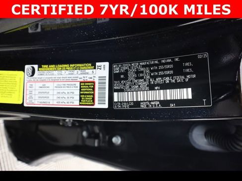 Used 2025 Toyota Grand Highlander AWD Hybrid image 28
