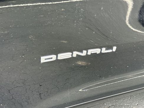 Certified 2024 GMC Acadia Denali FWD image 32