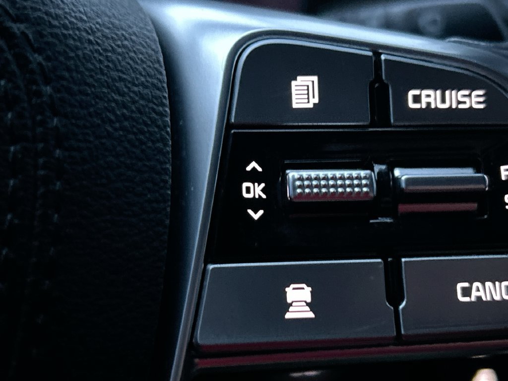 Used 2022 Kia Telluride EX w/ EX Premium Package AWD/4WD image 17