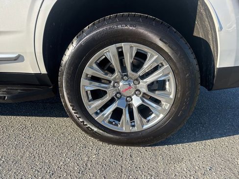 Used 2021 GMC Yukon Denali image 34