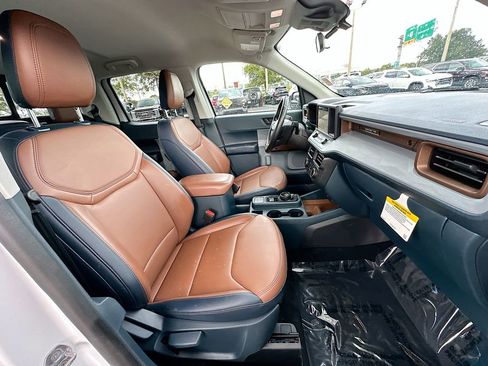 Used 2023 Ford Maverick Lariat w/ Equipment Group 500A Standard image 26