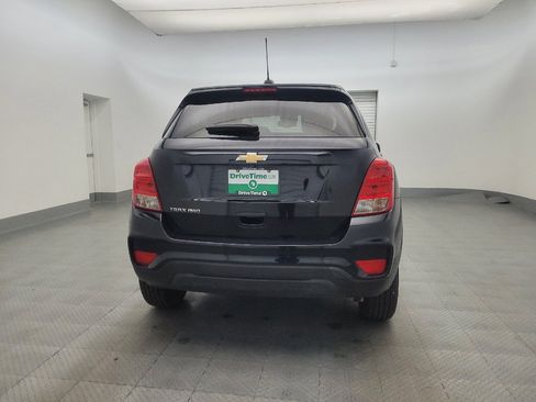 Used 2022 Chevrolet Trax LS w/ Tint and Cruise Package image 7