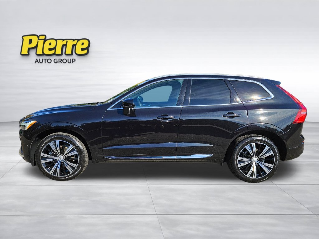 Used 2023 Volvo XC60 B5 Plus w/ Climate Package AWD/4WD image 2