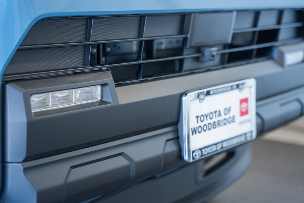 New 2026 Toyota 4Runner SR5 AWD/4WD image 9