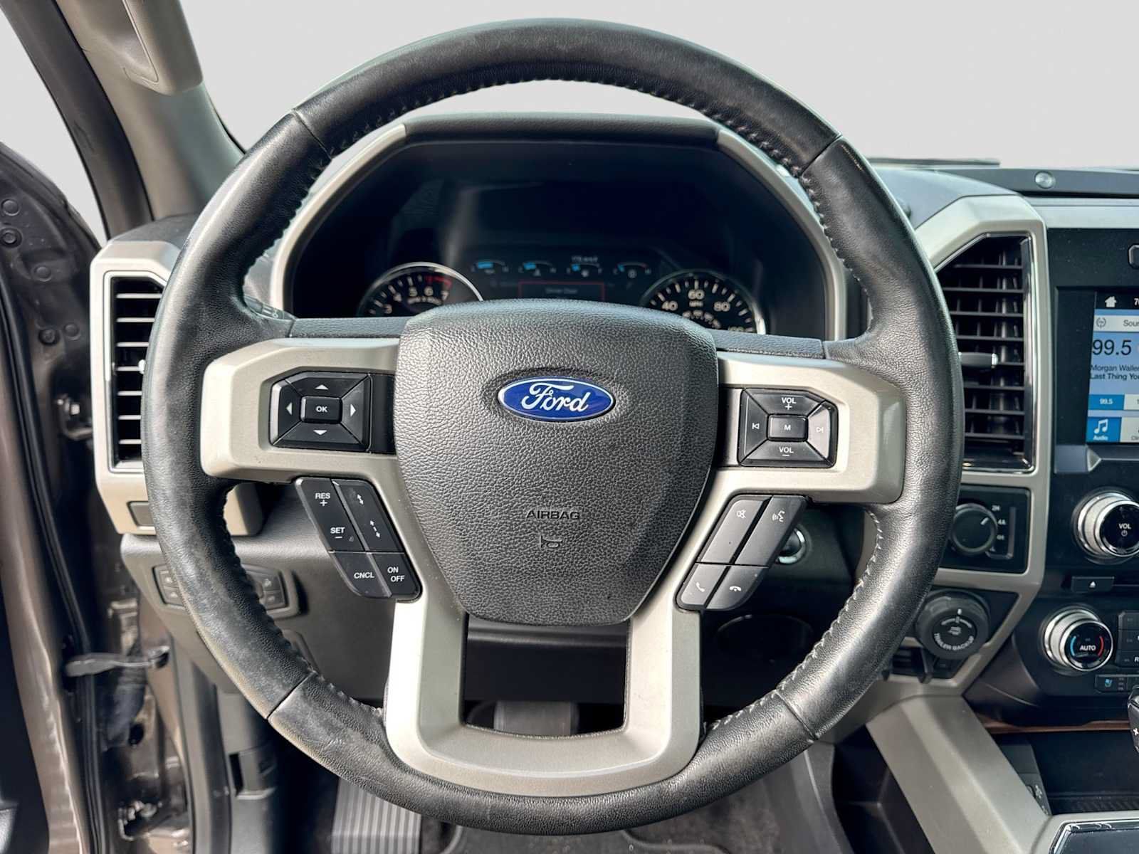 Used 2018 Ford F150 Lariat w/ Equipment Group 502A Luxury AWD/4WD image 16