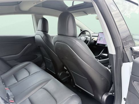 Used 2018 Tesla Model 3 Mid Range image 39