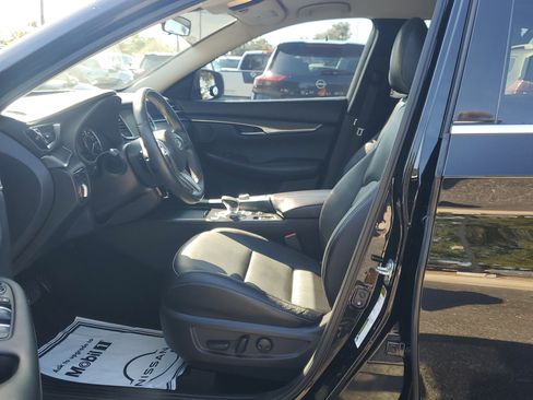 Used 2021 INFINITI QX50 Pure image 18