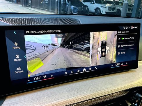 Certified 2025 BMW 330i Sedan image 26