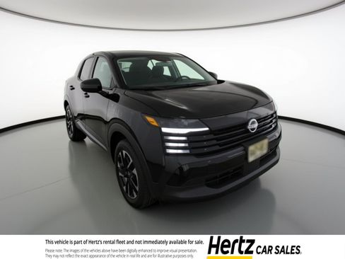 Used 2025 Nissan Kicks SV AWD/4WD image 1