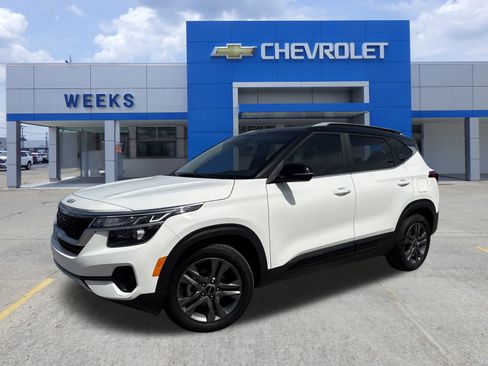 Used 2023 Kia Seltos S w/ Navigation Package image 1