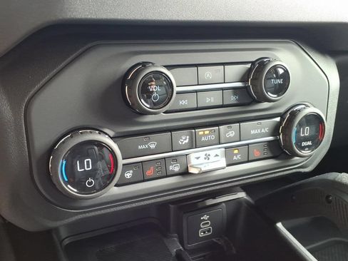 New 2026 Ford Bronco Badlands AWD/4WD image 21