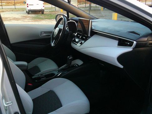 Used 2024 Toyota Corolla SE image 16