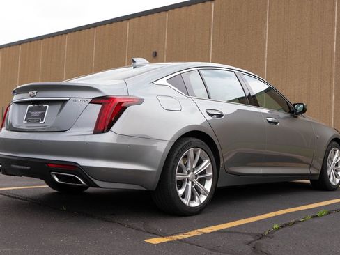 Used 2025 Cadillac CT5 Premium Luxury RWD image 9