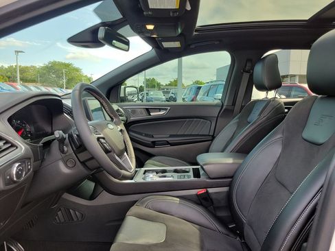 Certified 2022 Ford Edge ST w/ Equipment Group 401A AWD/4WD image 18