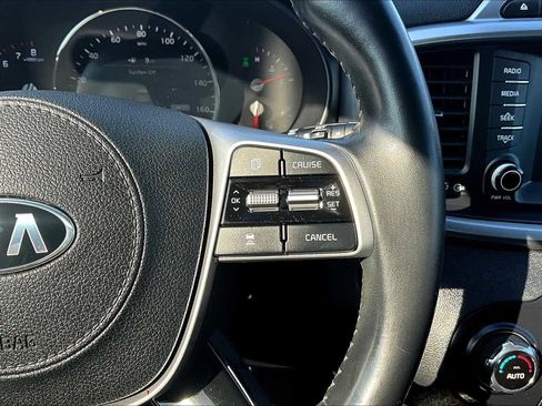 Used 2019 Kia Sorento EX image 24