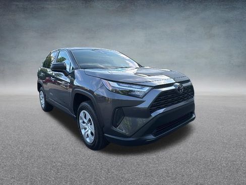 Used 2025 Toyota RAV4 LE AWD/4WD image 2