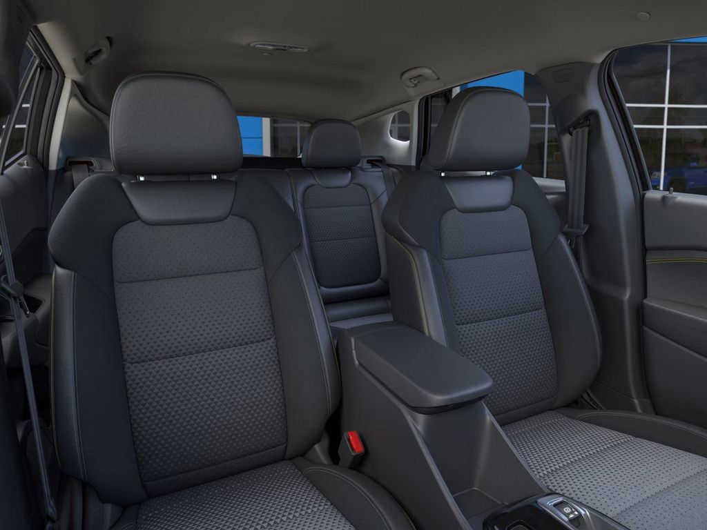 New 2026 Chevrolet Trax LT w/ Driver Confidence Package FWD image 16
