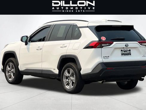 Used 2022 Toyota RAV4 LE AWD/4WD image 6
