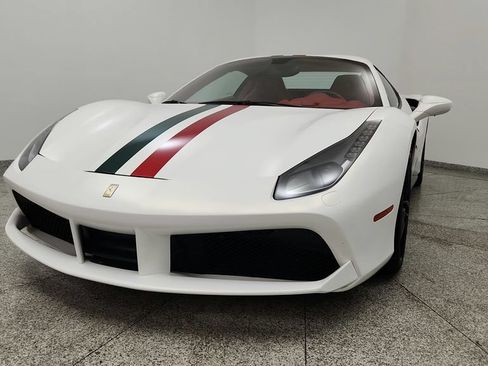 Used 2017 Ferrari 488 Spider RWD image 11