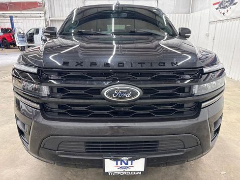 Certified 2024 Ford Expedition Max Limited AWD/4WD image 3