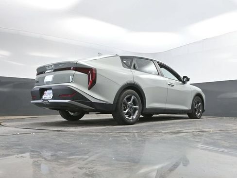 Used 2025 Kia K4 FWD image 45