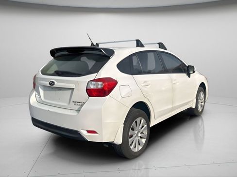 Used 2014 Subaru Impreza 2.0i Premium w/ All-Weather Package w/CVT image 3