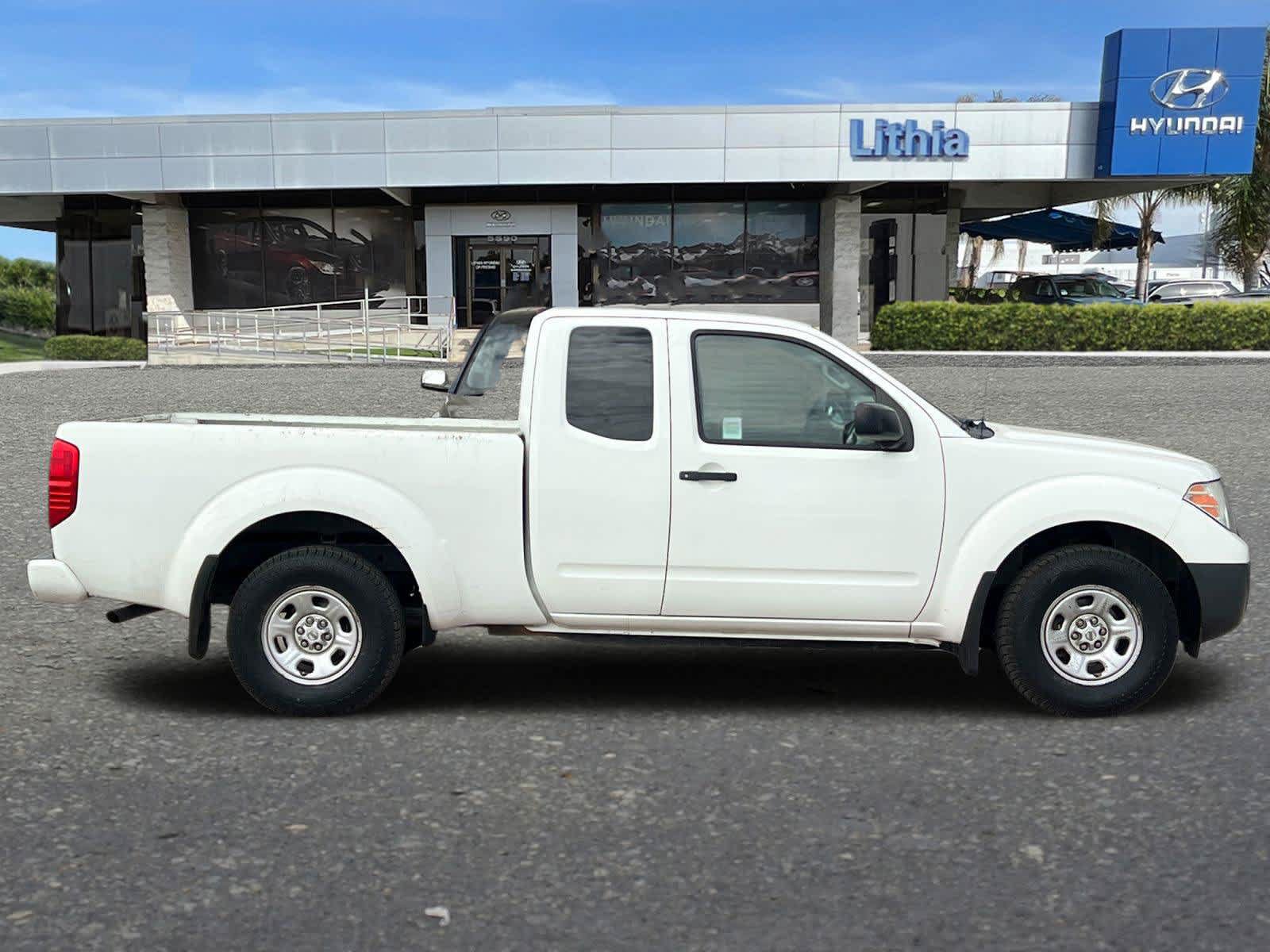 Used 2017 Nissan Frontier S RWD image 9