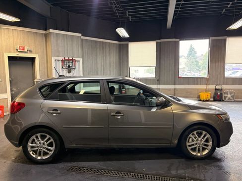 Used 2012 Kia Forte EX FWD image 7