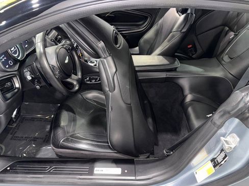 Used 2019 Aston Martin DB11 Coupe image 54