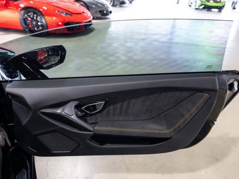 Used 2015 Lamborghini Huracan LP 610-4 image 30