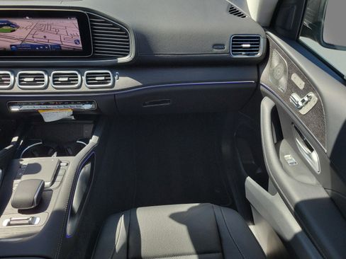New 2026 Mercedes-Benz GLS 450 4MATIC image 22