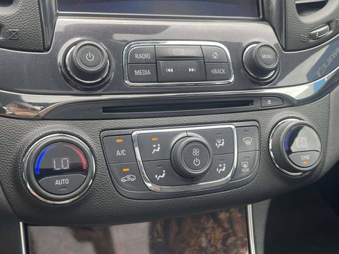 Used 2014 Chevrolet Impala LTZ FWD image 18