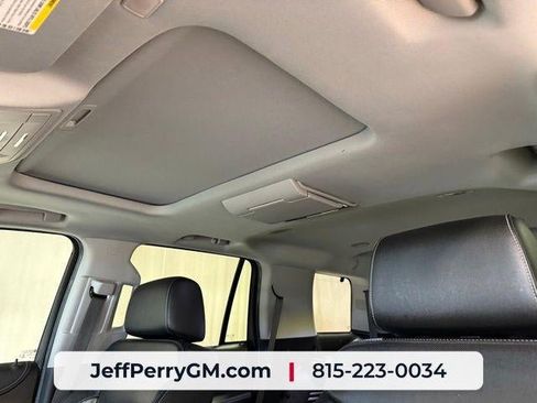 Used 2020 Chevrolet Tahoe Premier AWD/4WD image 18