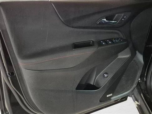 Used 2024 Chevrolet Equinox RS w/ RS Leather Package FWD image 11