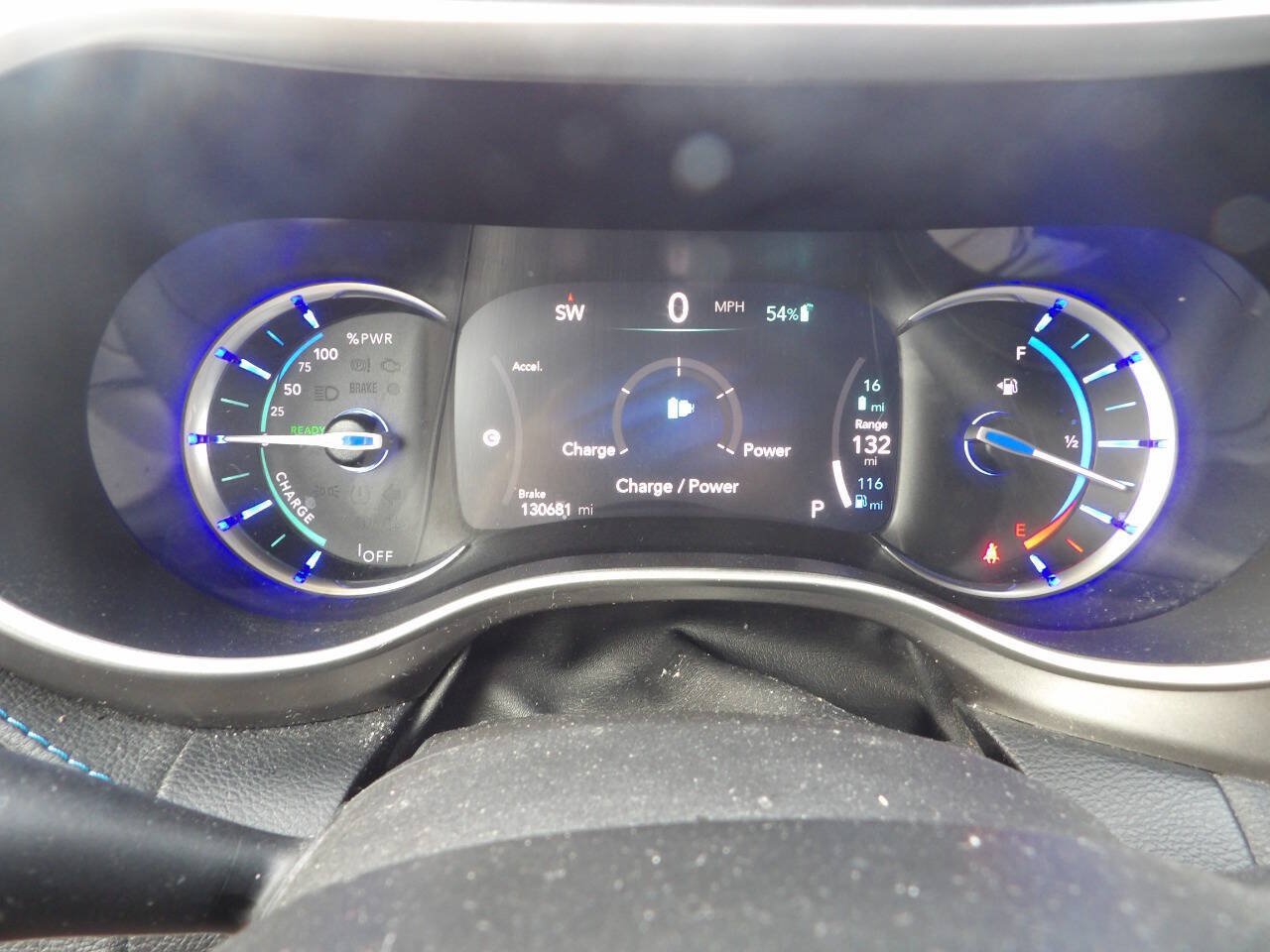 Used 2021 Chrysler Pacifica Touring-L FWD image 20