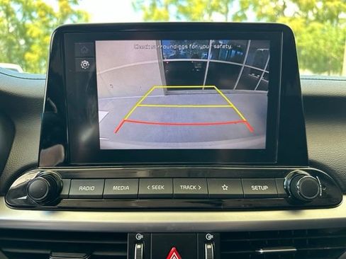 Used 2023 Kia Forte LXS w/ LXS Technology Package FWD image 18