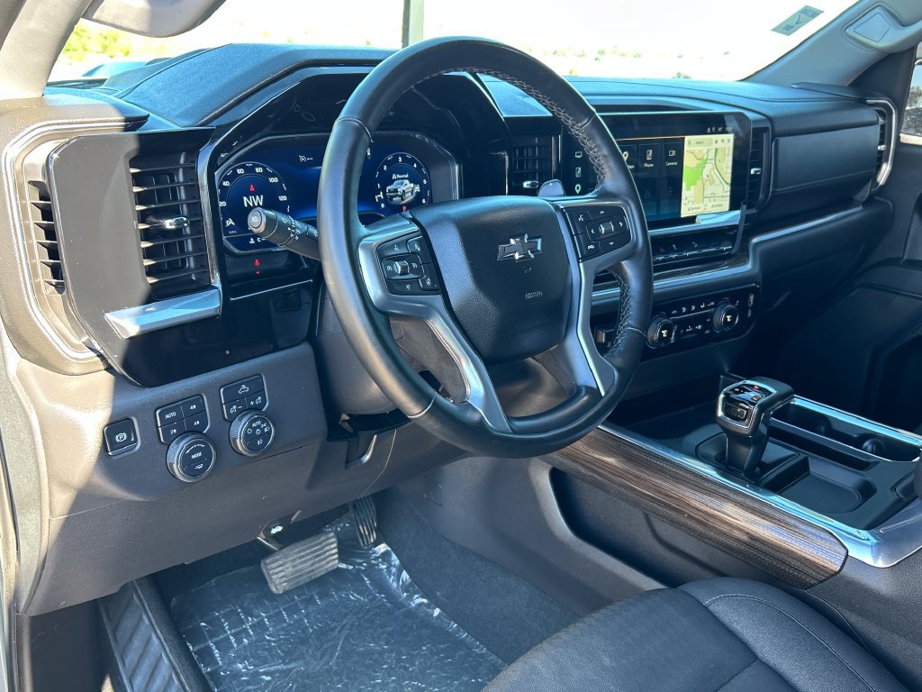 Used 2025 Chevrolet Silverado 1500 LT Trail Boss w/ Protection Package AWD/4WD image 7