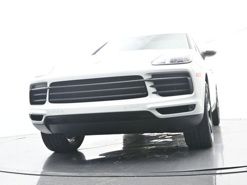 Certified 2023 Porsche Cayenne Platinum Edition AWD/4WD image 56