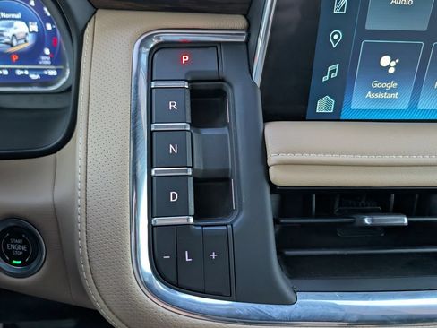 Certified 2023 Chevrolet Tahoe Premier AWD/4WD image 13