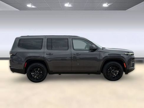 New 2026 Jeep Grand Wagoneer Limited AWD/4WD image 8