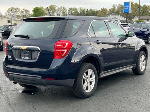 Used 2017 Chevrolet Equinox LS FWD image 36