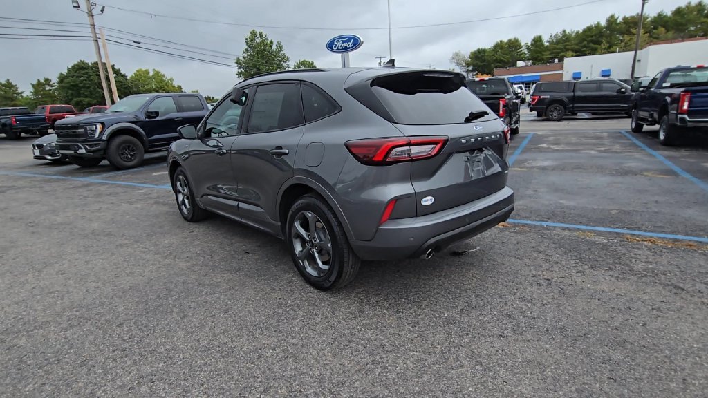 Certified 2023 Ford Escape ST-Line AWD/4WD image 18