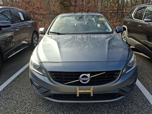 Used 2017 Volvo S60 T5 Dynamic w/ Vision Package image 2