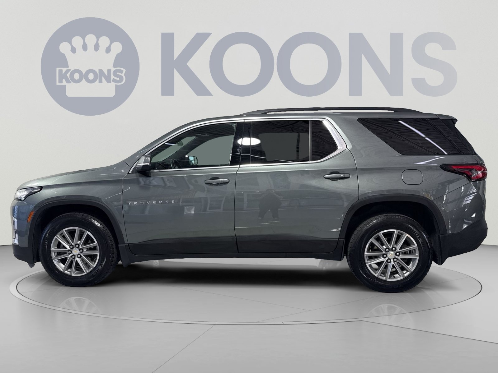 Used 2023 Chevrolet Traverse LT AWD/4WD image 7