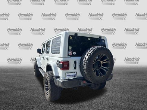 Used 2019 Jeep Wrangler Unlimited Sahara AWD/4WD image 8