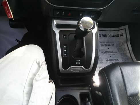 Used 2014 Jeep Compass Latitude image 21